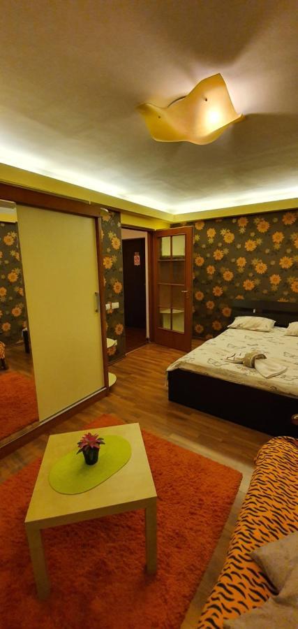 My House - Ultracentral Romana Square Near Old Town 布加勒斯特 外观 照片