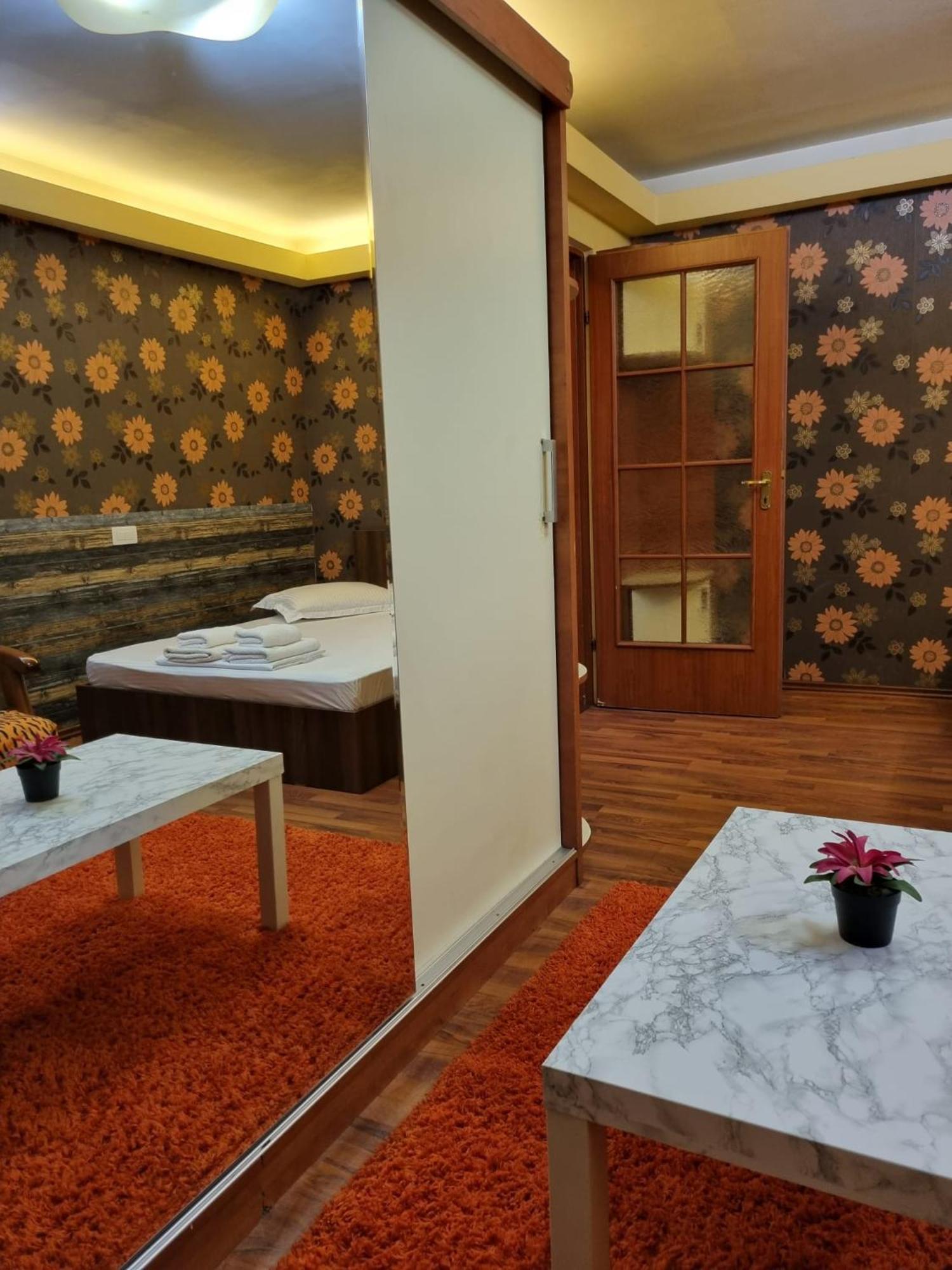 My House - Ultracentral Romana Square Near Old Town 布加勒斯特 外观 照片