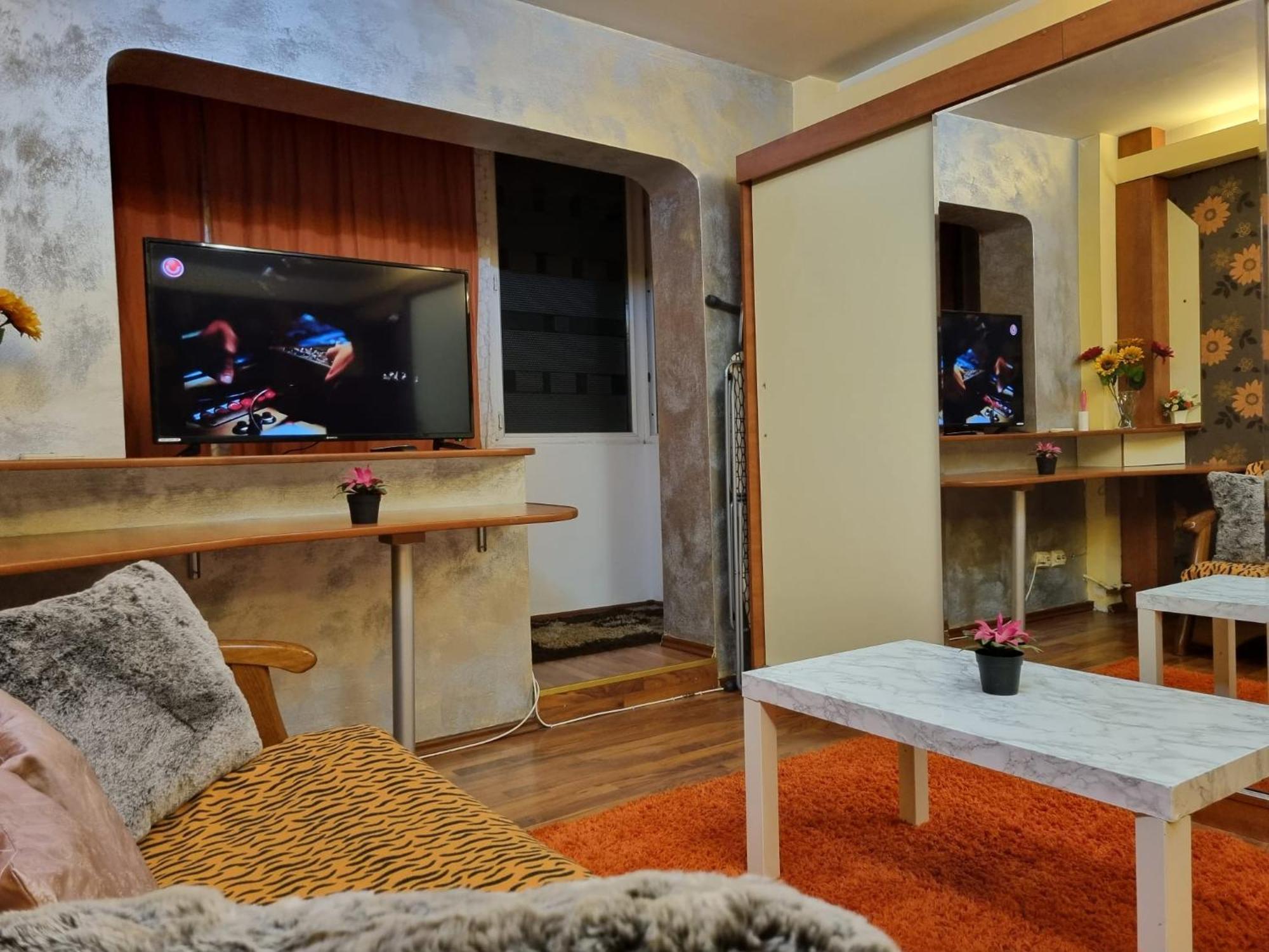 My House - Ultracentral Romana Square Near Old Town 布加勒斯特 外观 照片